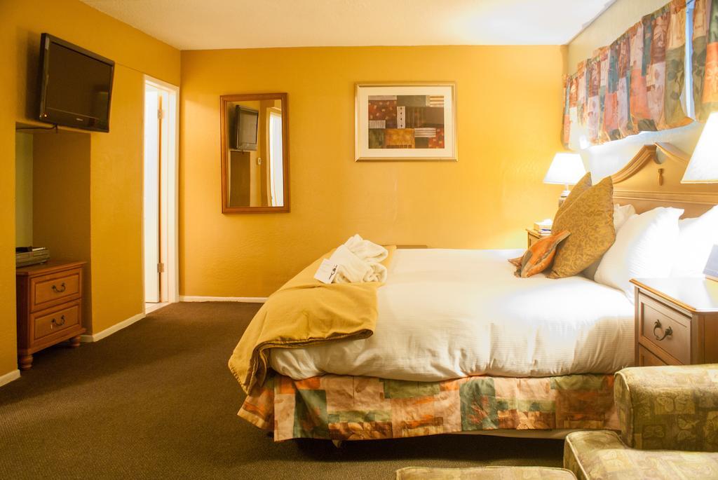 Tuscany Manor Palm Springs Esterno foto