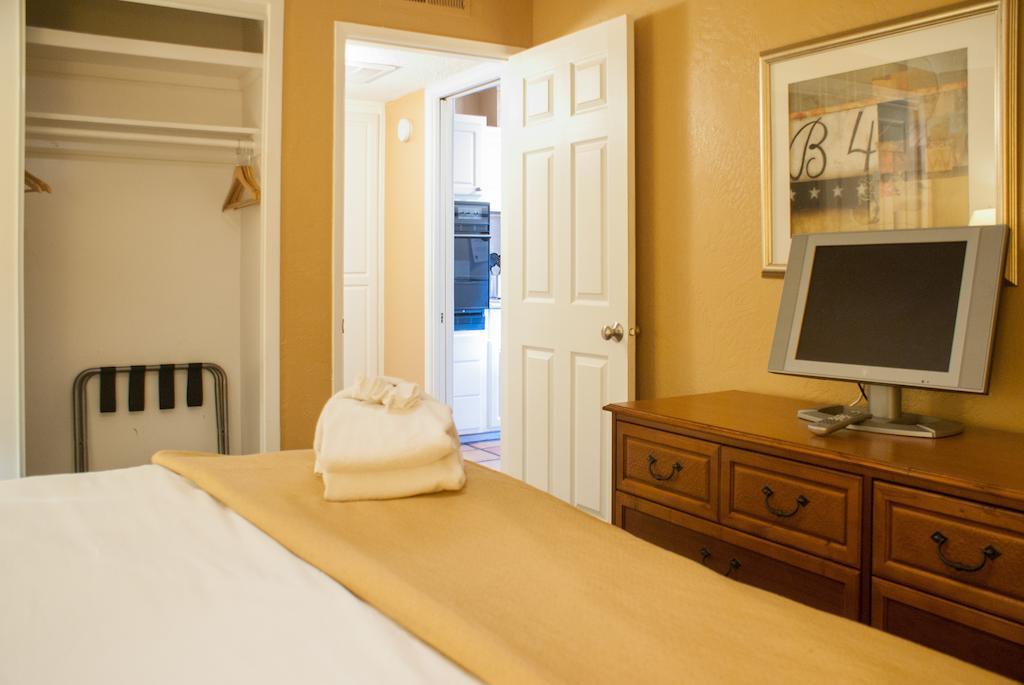 Tuscany Manor Palm Springs Esterno foto