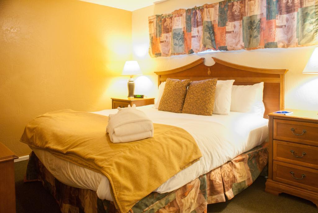 Tuscany Manor Palm Springs Esterno foto