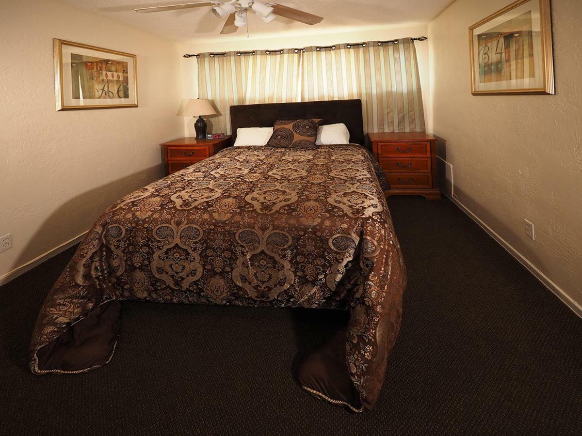 Tuscany Manor Palm Springs Esterno foto