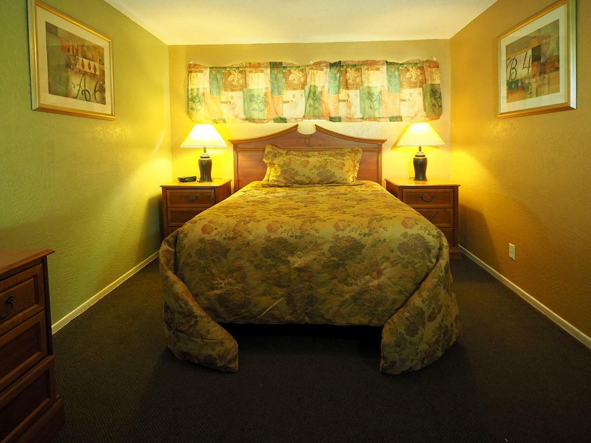 Tuscany Manor Palm Springs Esterno foto